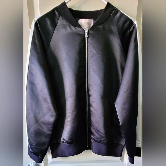 Forever 21 Bomber Jacket - Picture 2 of 9